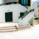 Ocean Ericeira, By Center & 360 Views إيريسييرا